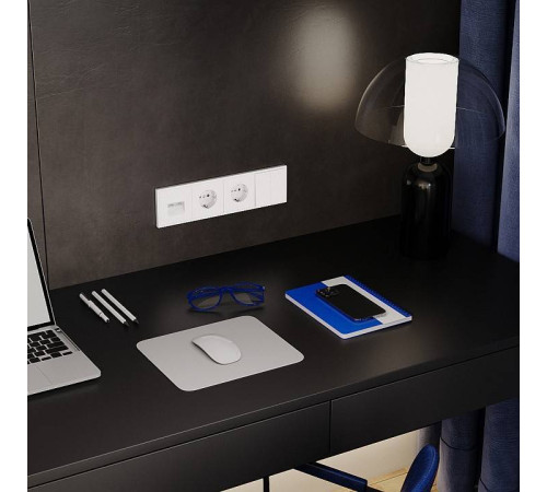 Рамка на 4 поста Voltum S70 VLS100402