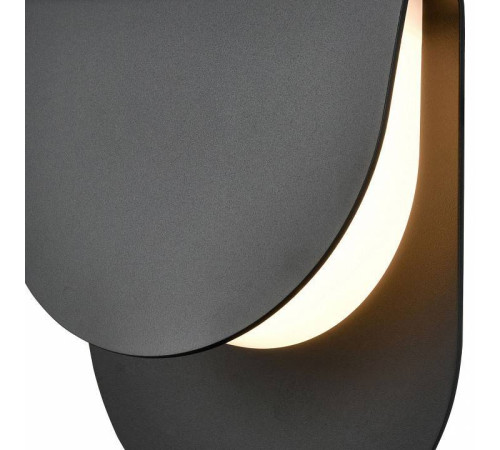 Накладной светильник Wertmark Wibke WE931.01.021