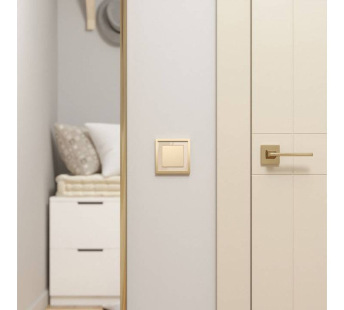 Рамка на 1 пост Werkel Baguette айвори/латунь W0012851