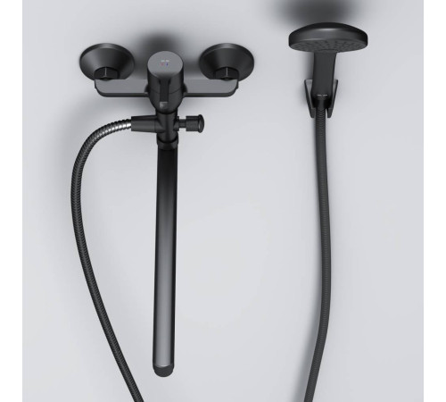 Смеситель для ванны и душа AM.PM X-Joy с длинным изливом и душевым набором черный матовый F85B90122