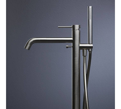 Смеситель для ванны напольный Newform X-Steel 316 с душем без встраиваемой части Inox 69684EX.50.050