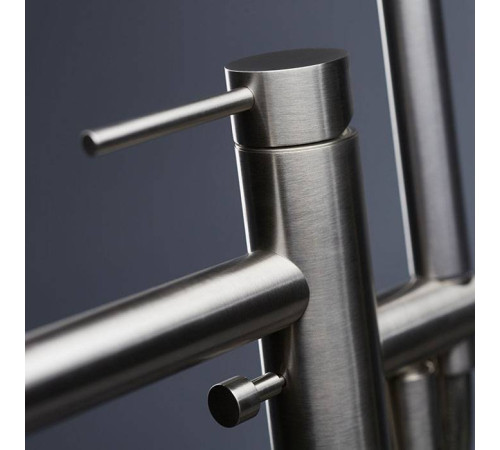 Смеситель для ванны напольный Newform X-Steel 316 с душем без встраиваемой части Inox 69684EX.50.050