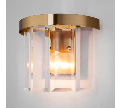 Классический настенный светильник 358/1