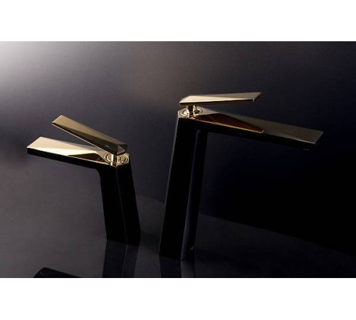 Смеситель для ванны Boheme Venturo с душевым гарнитуром черный глянцевый/золото 383-B