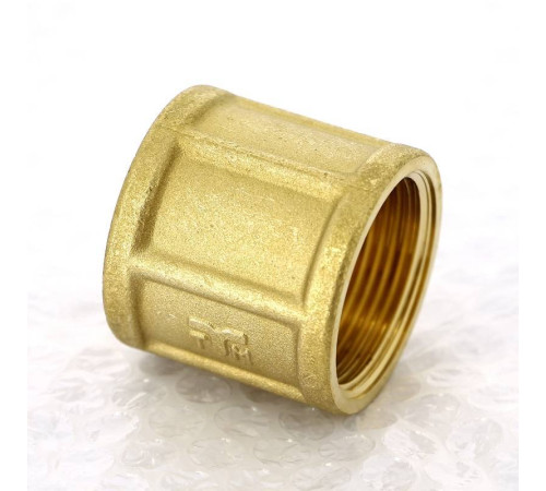 Муфта латунная с внутренней резьбой Tiemme 1 1/4 1500122