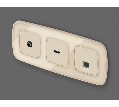Розетка Ethernet RJ-45 и со шторками, без рамки Ambrella Volt OMEGA MO332005