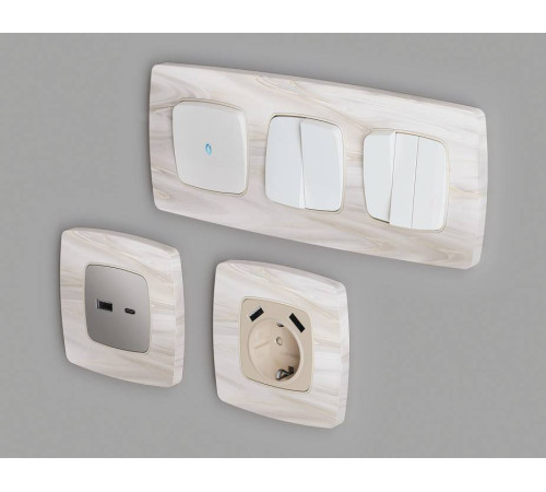 Рамка на 3 поста Ambrella Volt Opera OF940303