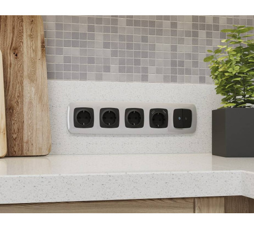 Накладка для розетки с заземлением и со шторками и 2хUSB type A Ambrella Volt Quant OP8090