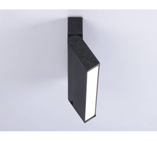 Накладной светильник Ambrella Light TA TA1821