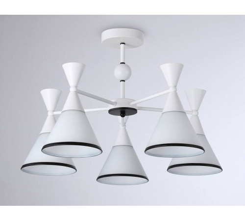 Люстра на штанге Ambrella Light TR TR3165