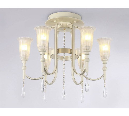 Потолочная люстра Ambrella Light TR TR3242
