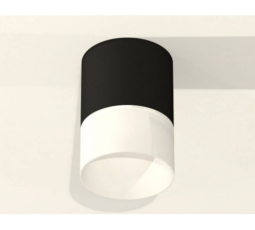 Накладной светильник Ambrella Light XS XS7402035