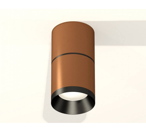 Накладной светильник Ambrella Light XS XS7404041