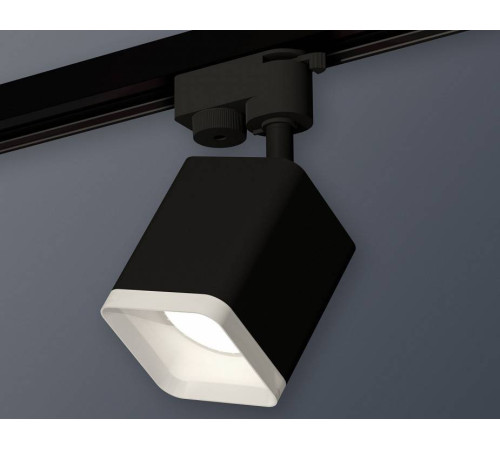 Светильник на штанге Ambrella Light XT XT7813022