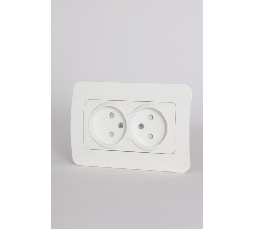 Розетка двойная без заземления и со шторкой Elbi Eleсtriс Jazz 508-016200-918