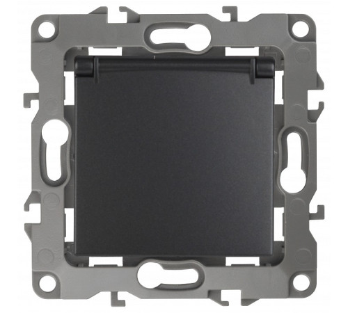 Розетка с заземлением и со шторкой, без рамки с крышкой Эра Эра 12 12-2103-05