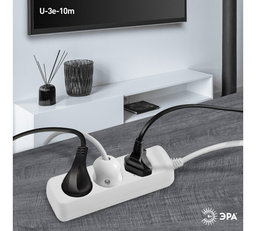 Удлинитель ЭРА U-3e 3 розетки с заземлением 10 м 3х1.5 мм² U-3e-10m-3x1,5