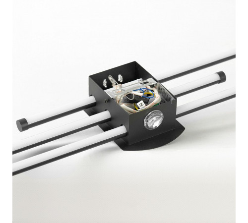 Накладной светильник Lussole Hardeman LSP-7395