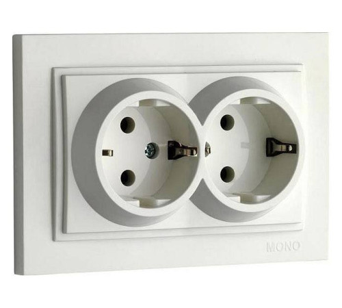 Розетка двойная с заземлением Mono Electric Despina 102-252504-120