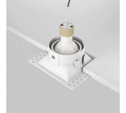 Встраиваемый светильник Maytoni Dot DL042-01-SQ-W