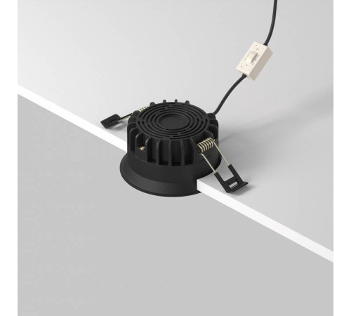 Встраиваемый светильник Maytoni Okno DL055-8W3-4-6K-B