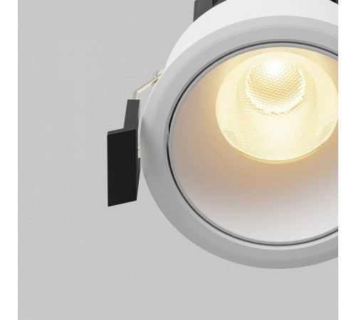 Встраиваемый светильник Maytoni Dip DL115-10W-2.7K-W