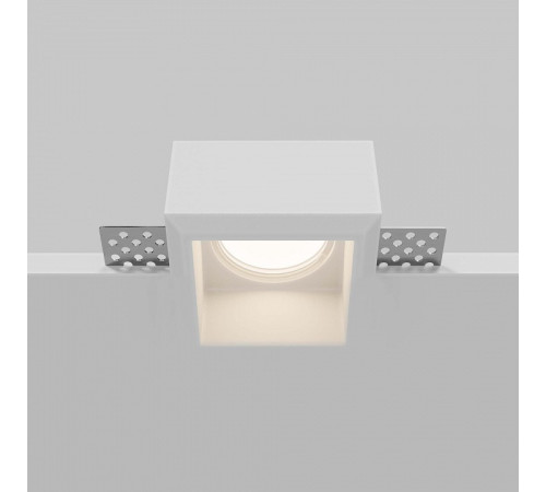 Встраиваемый светильник Maytoni Technical Gyps Modern DL131-GU10-01-W