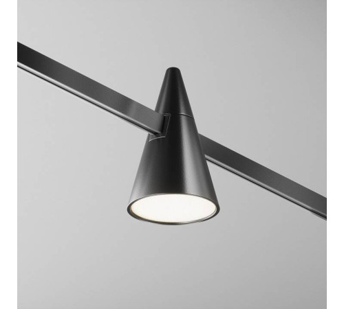 Накладной светильник Maytoni Keila TR146-1-5W3K-B