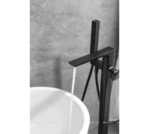 Смеситель напольный Allen Brau INFINITY высота 829 мм черный матовый 5.21009-31