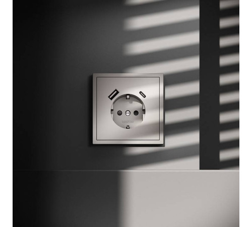 Розетка с заземлением и со шторкой и 2хUSB type A и C, без рамки Voltum S70 VLS040503