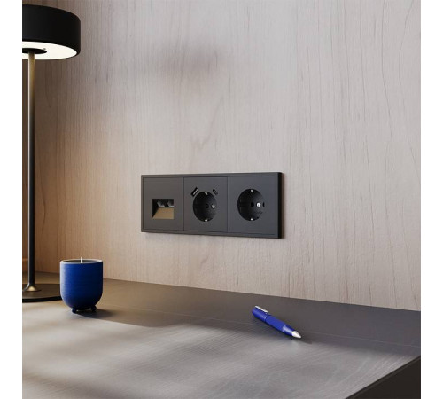 Рамка на 3 поста Voltum S70 VLS100308