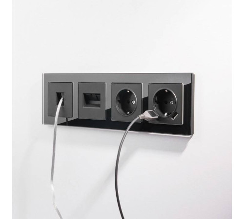 Рамка на 4 поста Werkel черный,стекло W0041108