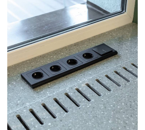 Выключатель проходной одноклавишный с подсветкой без рамки Werkel черный матовый W1112108