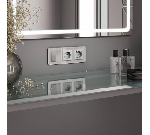 Рамка на 3 поста Werkel Elite (дымчатый, стекло) W0032417