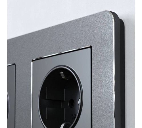 Рамка на 3 поста Werkel Platinum черный W0032608