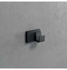 Крючок одинарный Novellini Kuadra 6х4 см черный матовый R90AKFPAQM-H