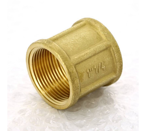 Муфта латунная с внутренней резьбой Tiemme 1 1/4 1500122