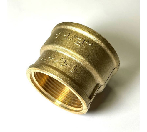 Муфта резьбовая переходная LD Pride DN40х32 1 1/2х1 1/4 дюйма ВР-ВР латунь LD.65.516.40х32