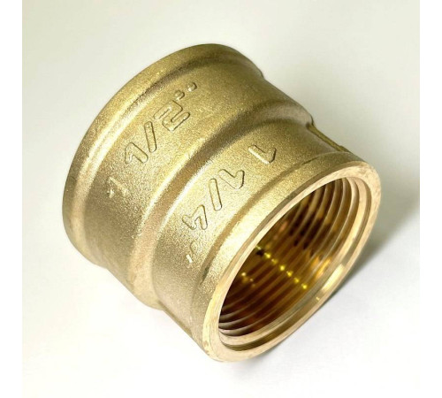 Муфта резьбовая переходная LD Pride DN40х32 1 1/2х1 1/4 дюйма ВР-ВР латунь LD.65.516.40х32