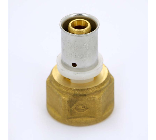 Муфта пресс-В Uni-Fitt 16x3/4 701G6300