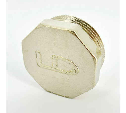 Заглушка LD Pride латунная никелированная 1 1/2 наружная резьба LD.67.505.40