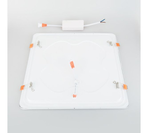 Встраиваемый точечный светодиодный светильник DLS003 24W 4200K