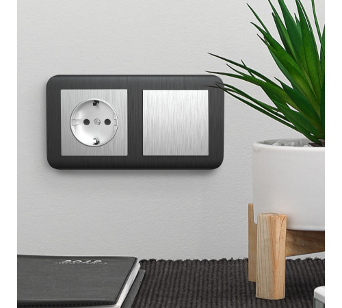 W1110009/ Выключатель одноклавишный (cеребряный рифленый) W1110009