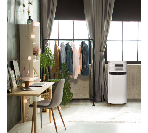 Кондиционер мобильный Electrolux Power EACM-20 JK/N3