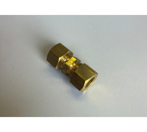 Резьбовое соединение Oventrop Ofix-Oil 12x12 мм муфтовое латунь 2081254