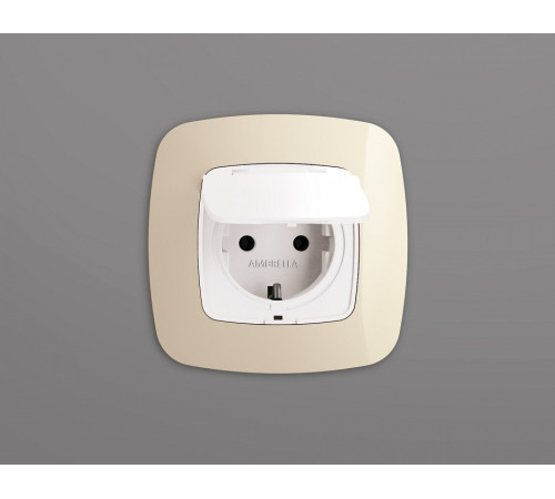 Накладка для розетки влагозащищенной с заземлением и со шторками с крышкой Ambrella Volt Quant OP1280