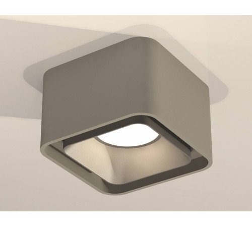 Накладной светильник Ambrella Light XS XS7834003