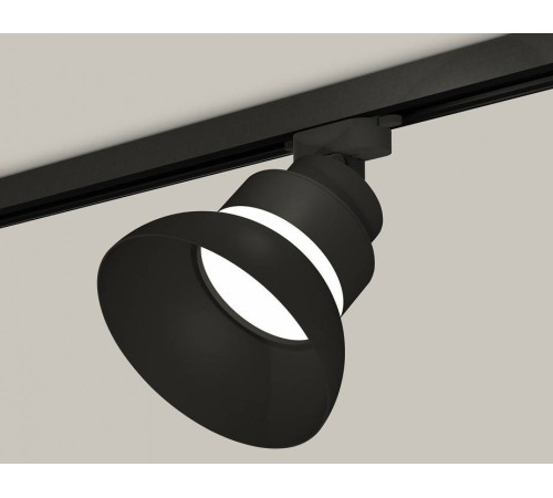 Светильник на штанге Ambrella Light XT XT8102200