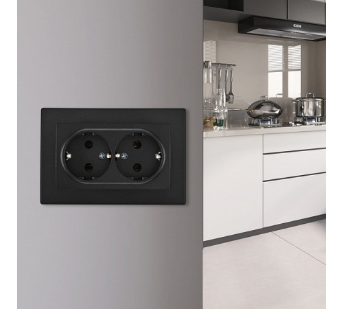 Розетка двойная с заземлением и со шторкой Arte Milano SET06-2 SET06-double-40-2 black