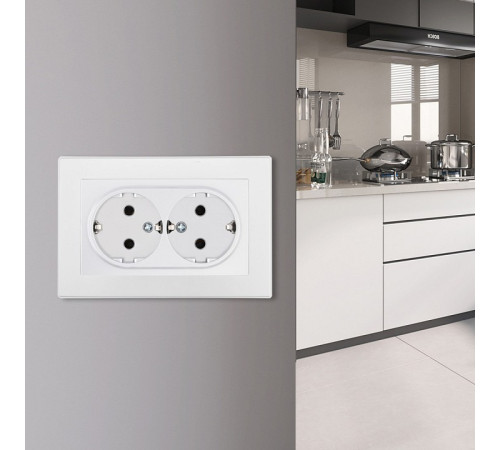 Розетка двойная с заземлением и со шторкой Arte Milano SET06-2 SET06-double-40-2 white